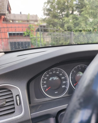 Volvo V60 cena 28500 przebieg: 267400, rok produkcji 2011 z Recz małe 16